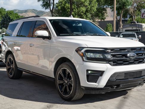 Used 2023 Ford Expedition Limited AWD/4WD image 10