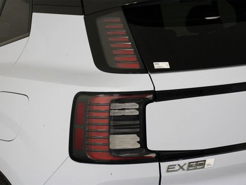 New 2026 Volvo EX30 Ultra image 14