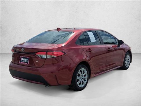 Used 2022 Toyota Corolla LE FWD image 5