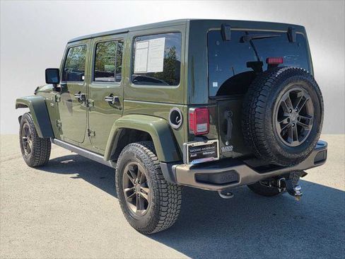 Used 2016 Jeep Wrangler Unlimited Sahara AWD/4WD image 5
