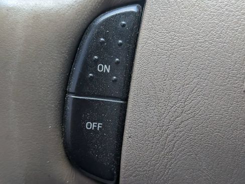 Used 2003 Ford F250 Lariat AWD/4WD image 12