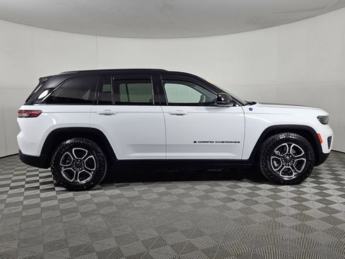 Used 2022 Jeep Grand Cherokee Trailhawk image 4