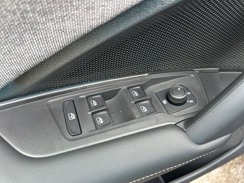 New 2026 Volkswagen Tiguan S FWD image 18