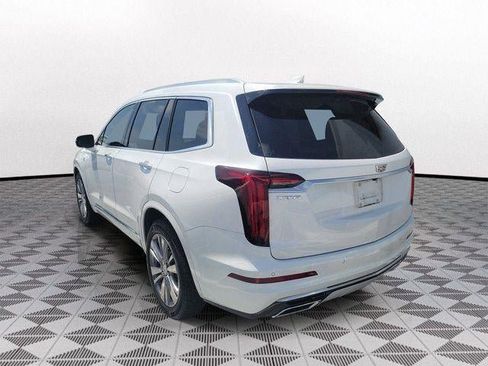 Certified 2024 Cadillac XT6 Premium Luxury FWD image 4