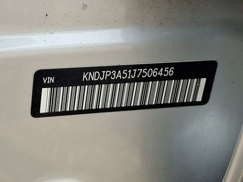 Used 2018 Kia Soul + FWD image 25