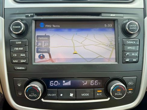 Used 2016 Nissan Altima 2.5 SV w/ Convenience Package FWD image 27