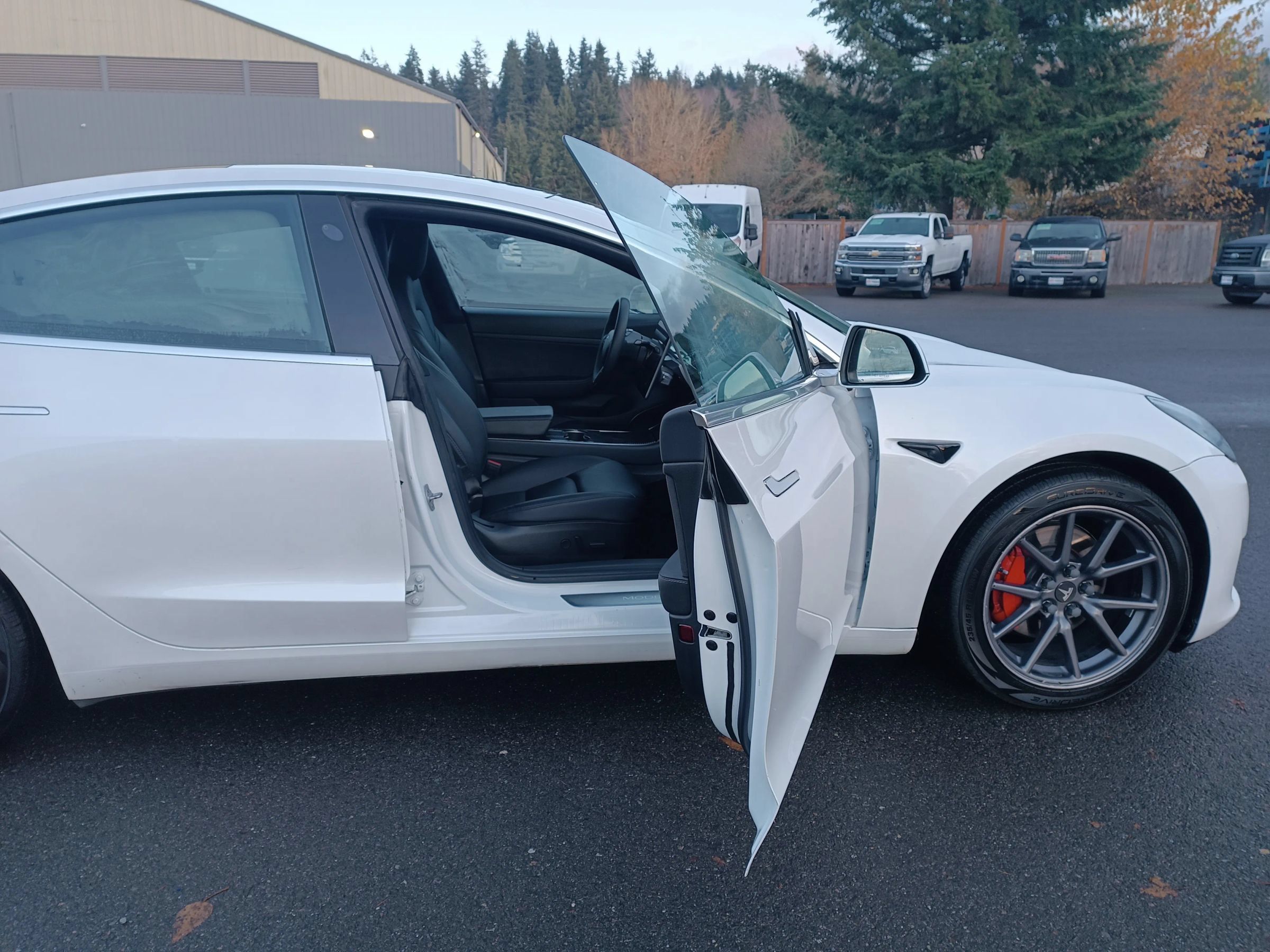 Used 2020 Tesla Model 3 Standard Range Plus RWD image 21