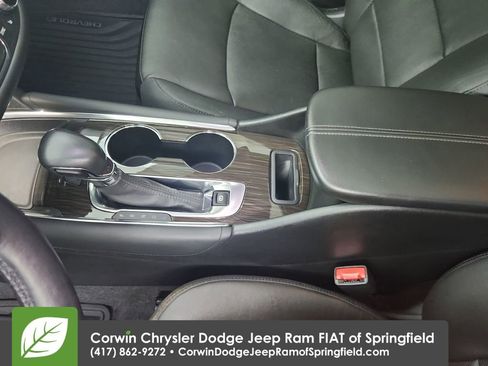 Used 2021 Chevrolet Malibu Premier image 28