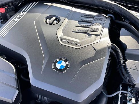 Used 2023 BMW 330i Sedan w/ M Sport Package image 30