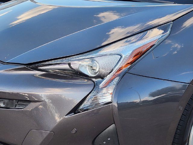 Used 2018 Toyota Prius Four w/ Advanced Technology Package FWD image 6