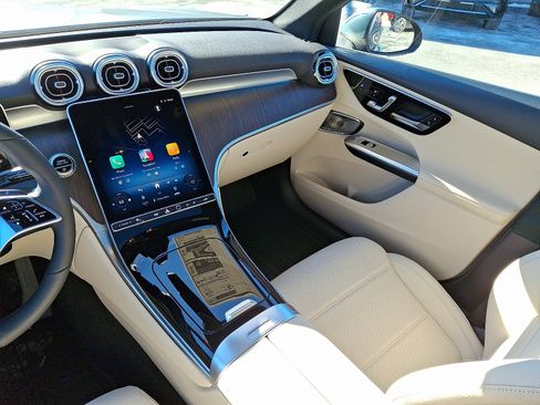 New 2026 Mercedes-Benz GLC 300 4MATIC image 10