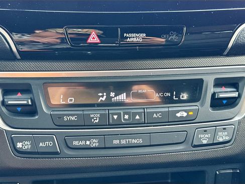 Used 2023 Honda Passport TrailSport image 19