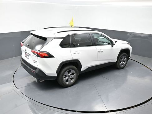 Used 2025 Toyota RAV4 XLE image 12