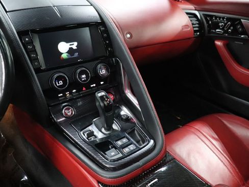 Used 2016 Jaguar F-TYPE R image 22
