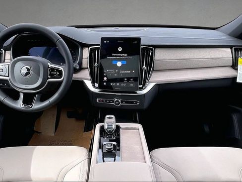 New 2026 Volvo XC90 T8 Plus w/ Protection Package Premier AWD/4WD image 5
