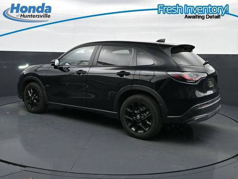 Used 2024 Honda HR-V Sport image 7