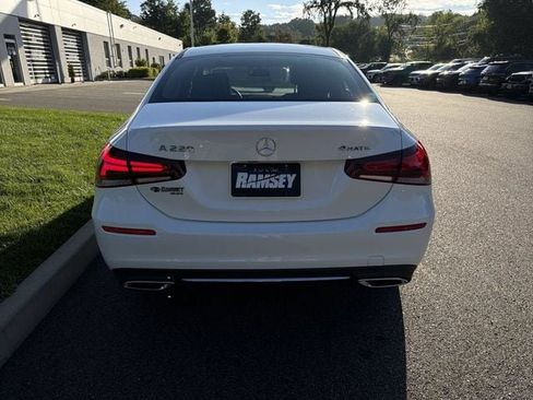 Used 2021 Mercedes-Benz A 220 4MATIC image 7