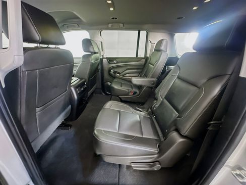 Used 2020 Chevrolet Suburban LT w/ Texas Edition Package image 28