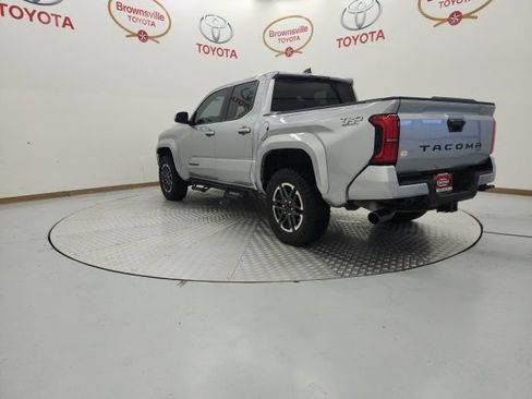 Used 2025 Toyota Tacoma TRD Sport RWD image 6
