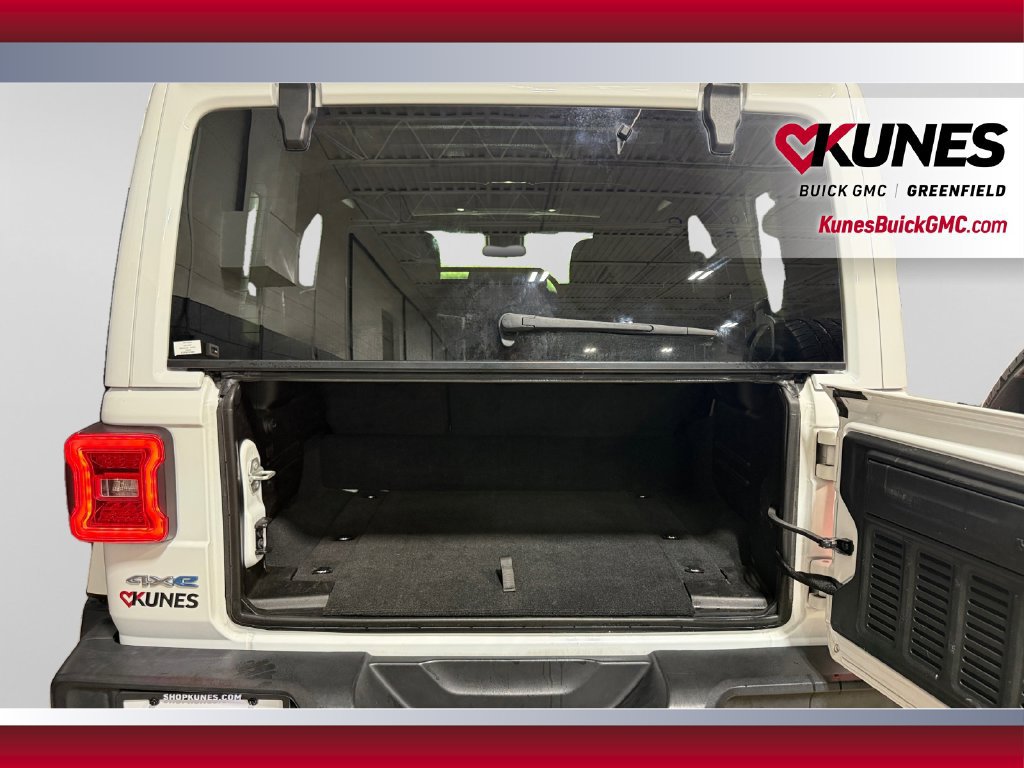 Used 2024 Jeep Wrangler Unlimited Sahara AWD/4WD image 39