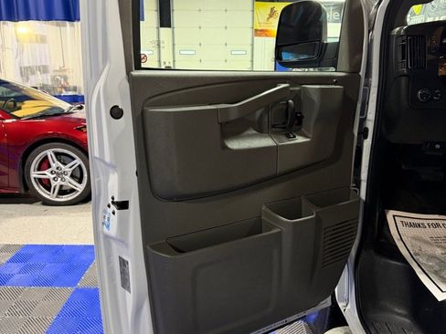 Used 2024 Chevrolet Express 2500 w/ Driver Convenience Package image 11
