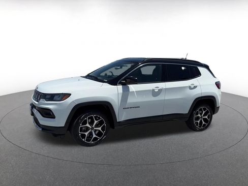 Used 2025 Jeep Compass Limited AWD/4WD image 7