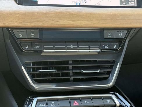 Used 2022 Audi e-tron GT Premium Plus image 10