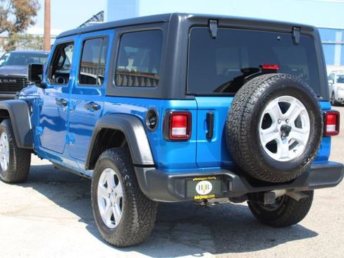 Used 2022 Jeep Wrangler Unlimited Sport AWD/4WD image 3