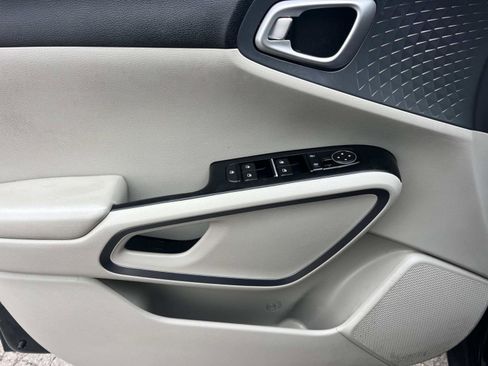 Used 2020 Kia Soul S image 26