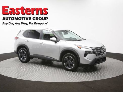 Used 2024 Nissan Rogue SV FWD image 47