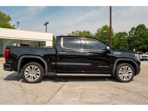 Used 2021 GMC Sierra 1500 Denali w/ Denali Ultimate Package AWD/4WD image 9