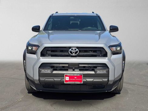 Certified 2026 Toyota 4Runner SR5 AWD/4WD image 8