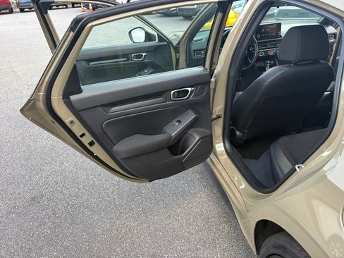 Used 2025 Honda Civic Sport image 18