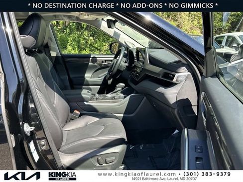 Used 2022 Toyota Highlander Limited w/ Protection Package #3 (TMS) AWD/4WD image 16