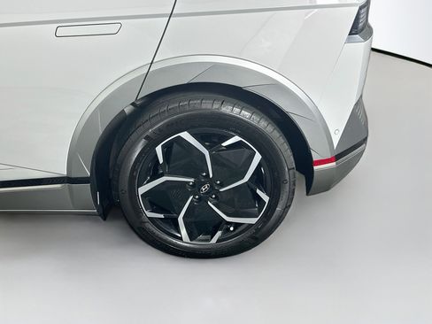 Used 2024 Hyundai Ioniq 5 Limited RWD image 11