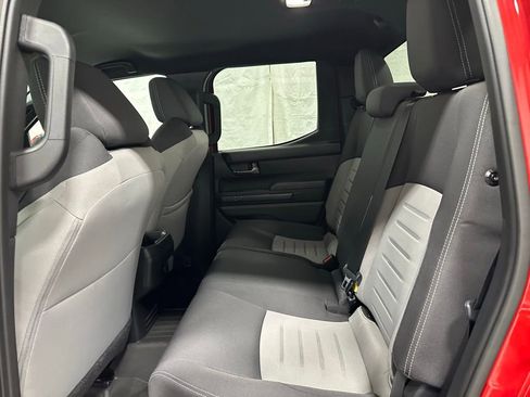 Used 2025 Toyota Tacoma TRD Sport image 45