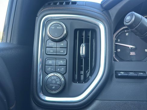 Used 2023 GMC Sierra 2500 AT4 w/ AT4 Premium Plus Package image 36