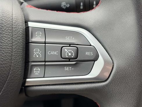 Used 2024 Jeep Compass Trailhawk AWD/4WD image 22