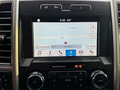 Used 2018 Ford F350 Lariat w/ Chrome Package image 26