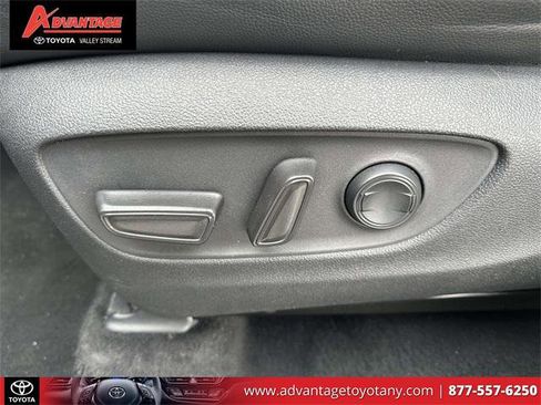 Certified 2020 Toyota Highlander XLE image 22