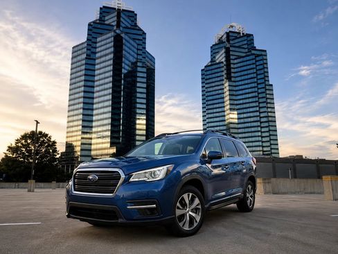 Used 2021 Subaru Ascent Premium w/ Convenience Package AWD/4WD image 1