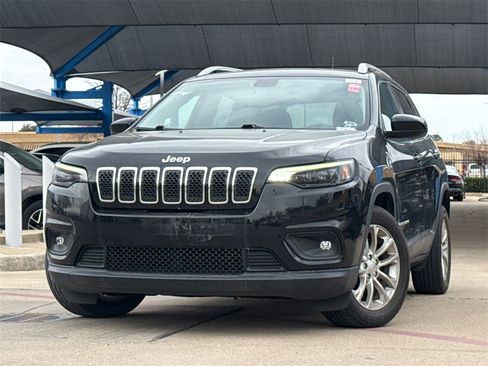 Used 2019 Jeep Cherokee Latitude w/ Popular Appearance Group image 1