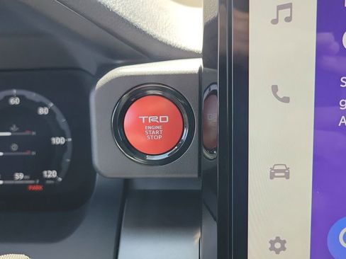 Certified 2026 Toyota 4Runner TRD Off-Road Premium AWD/4WD image 24