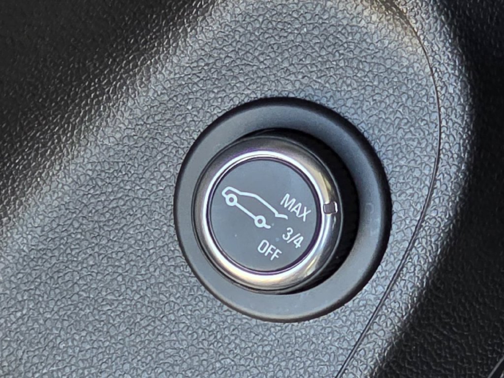 Used 2025 Buick Envista Avenir FWD image 29