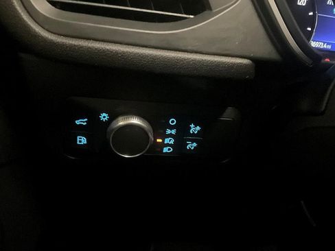 Used 2022 Ford Escape SE w/ SE Sport Appearance Package image 24