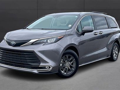 Used 2024 Toyota Sienna XLE