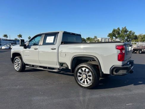 Used 2024 Chevrolet Silverado 2500 Custom w/ Custom Value Package AWD/4WD image 4