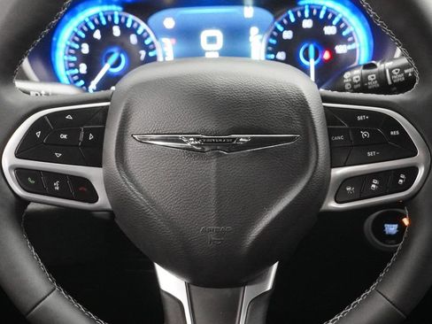 New 2026 Chrysler Pacifica Select FWD image 22