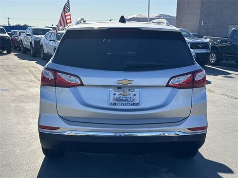 Certified 2019 Chevrolet Equinox LT image 3