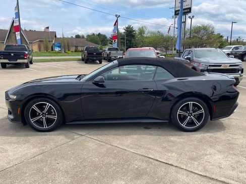 Used 2024 Ford Mustang Premium RWD image 8